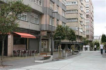Hostal Liste Station Ла-Корунья Экстерьер фото